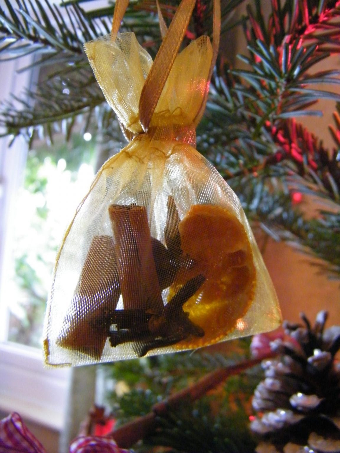 Natural Christmas scented bags make Dried Flower Craft