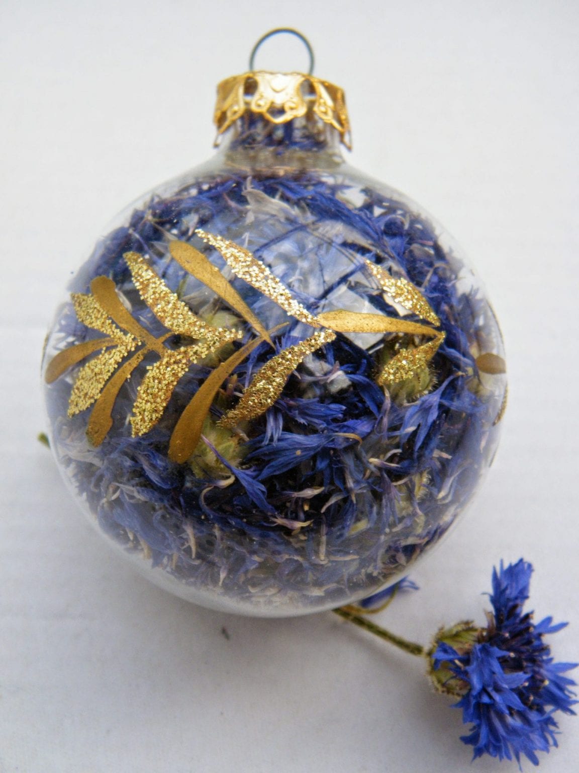 Dried flowers Christmas baubles Dried Flower Craft