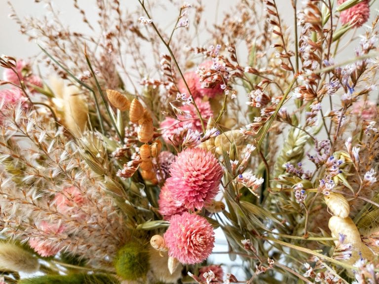 Spring dry flower arrangement Dried Flower Craft